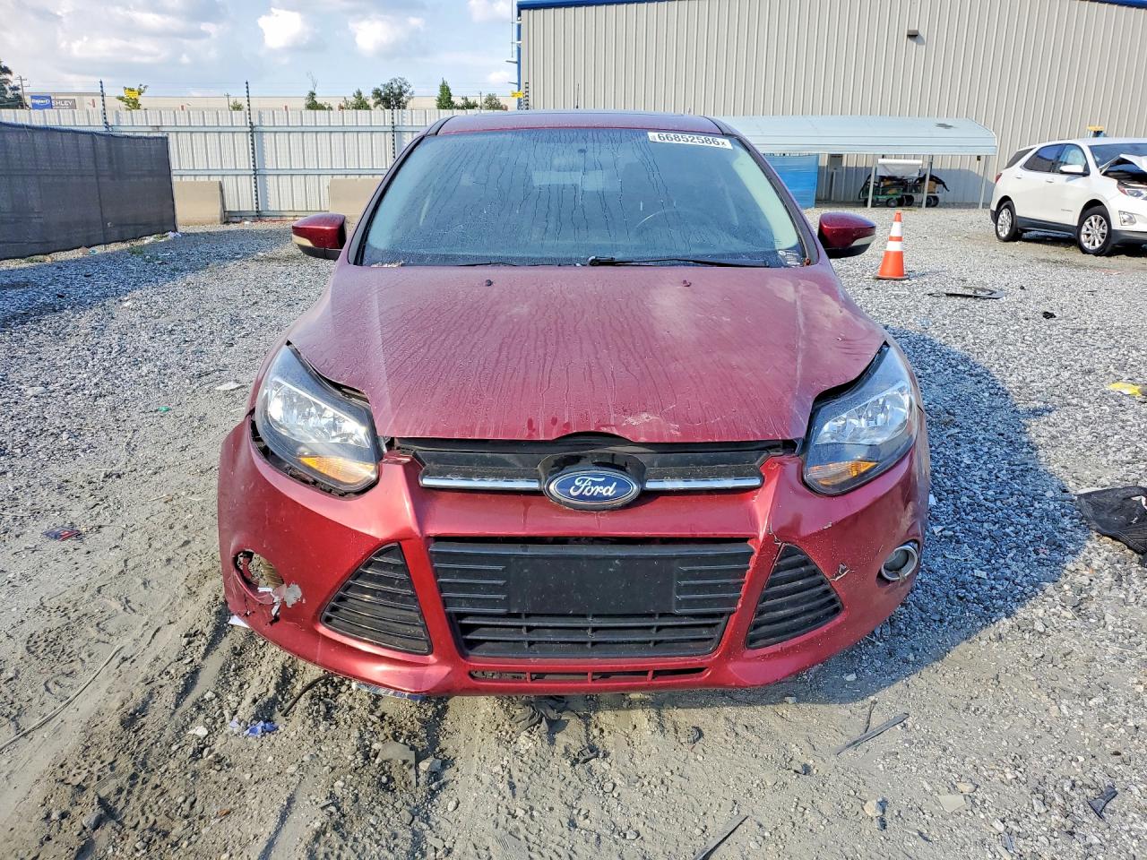 2013 Ford Focus Titanium Red vin: 1FADP3N20DL181586