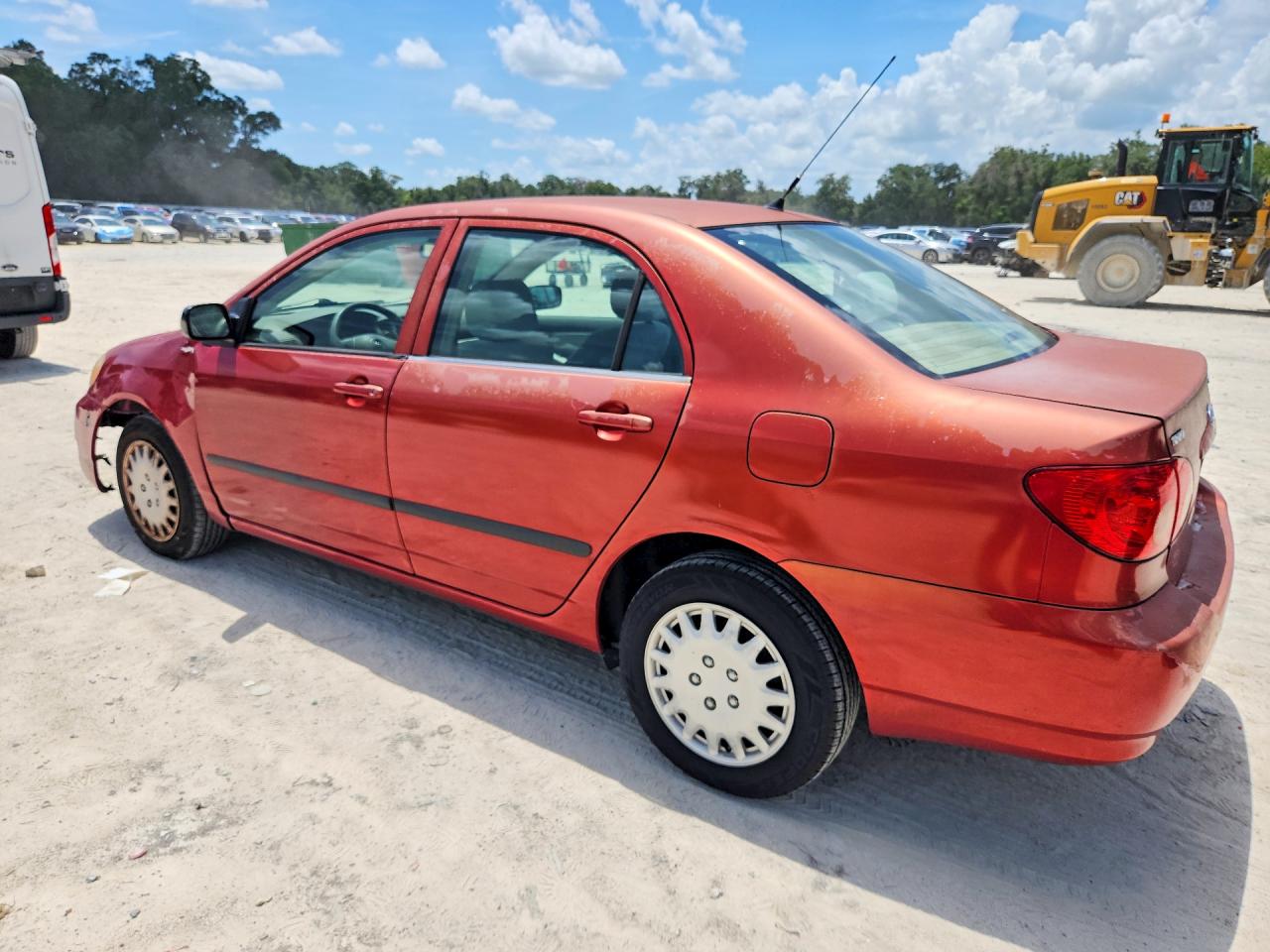 2005 Toyota Corolla Ce Red vin: 2T1BR32E65C455537