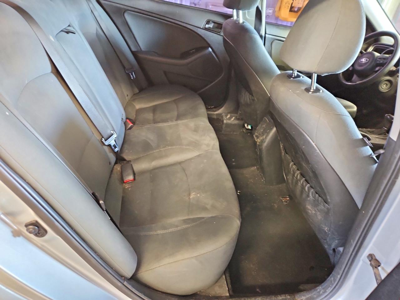 2015 Kia Optima Lx Silver vin: 5XXGM4A75FG459800