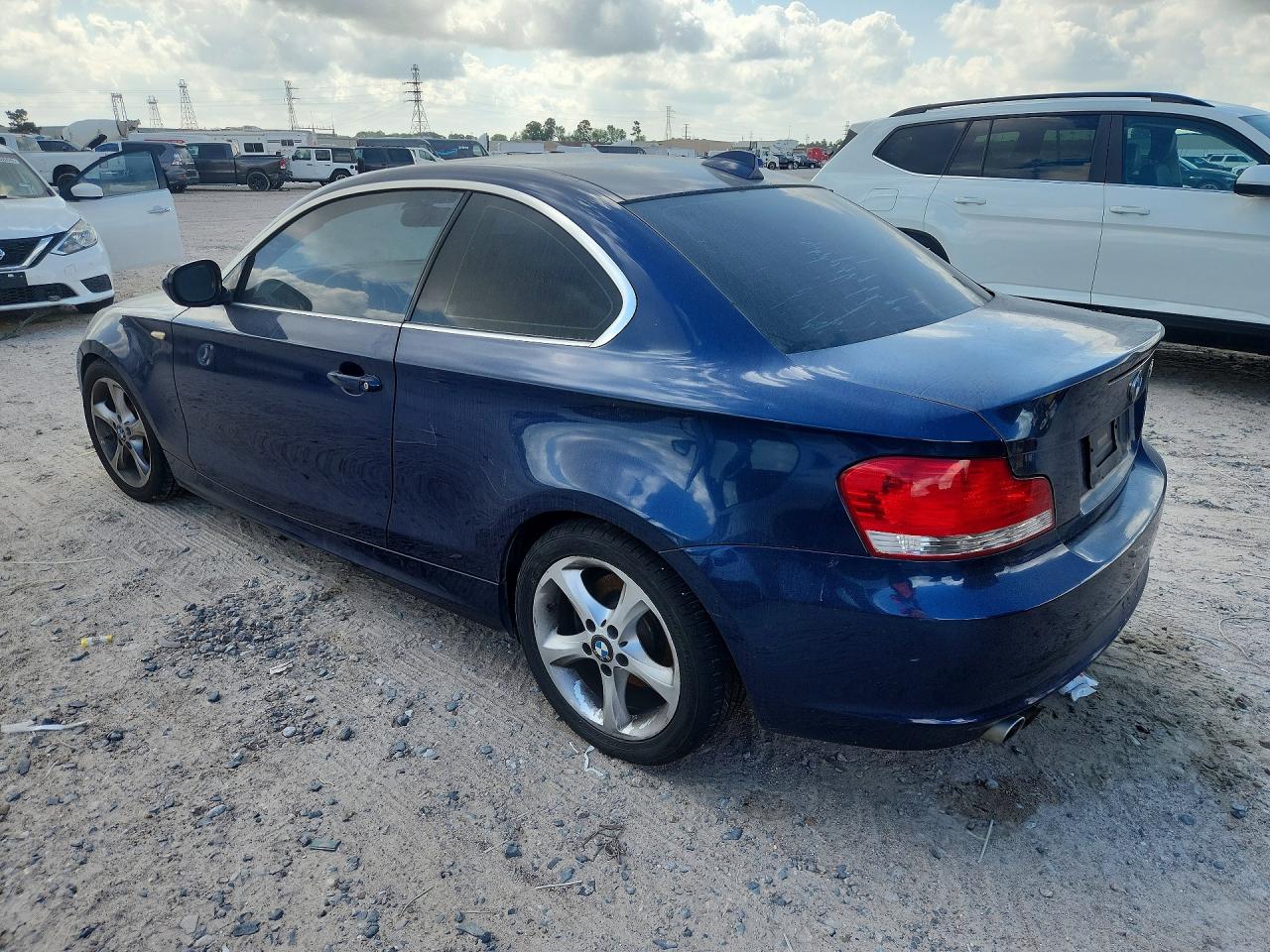 2011 Bmw 128 I Blue vin: WBAUP7C58BVK78404