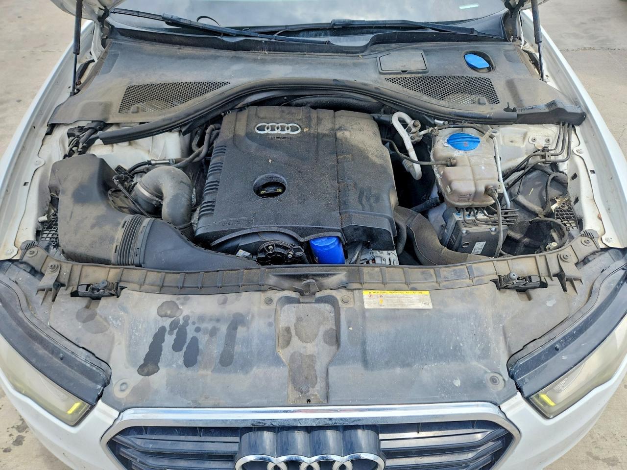 2014 Audi A6 Premium Plus Белый vin: WAUGFAFCXEN119914