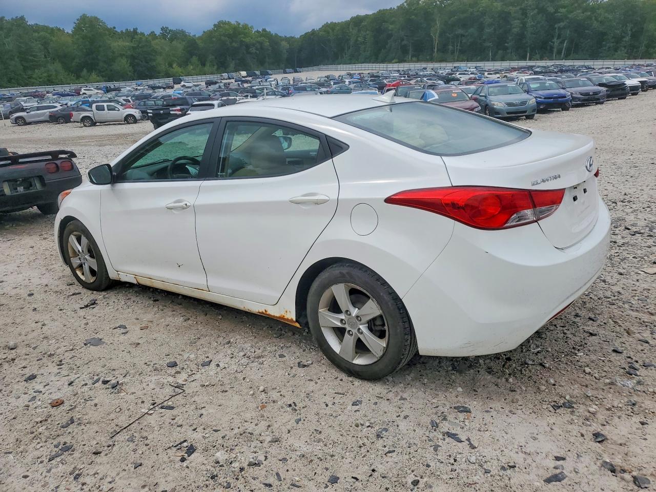 2013 Hyundai Elantra Gls White vin: 5NPDH4AE1DH346644