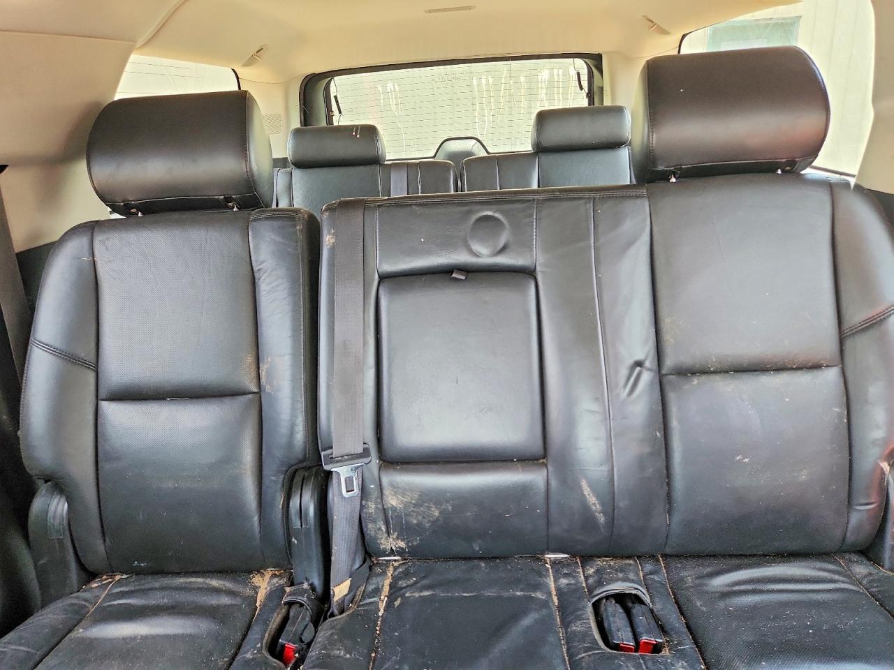 2010 Cadillac Escalade Esv Luxury Black vin: 1GYUKHEF1AR239619