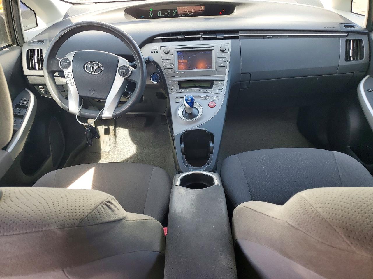2013 Toyota Prius Three Silver vin: JTDKN3DU2D1679472