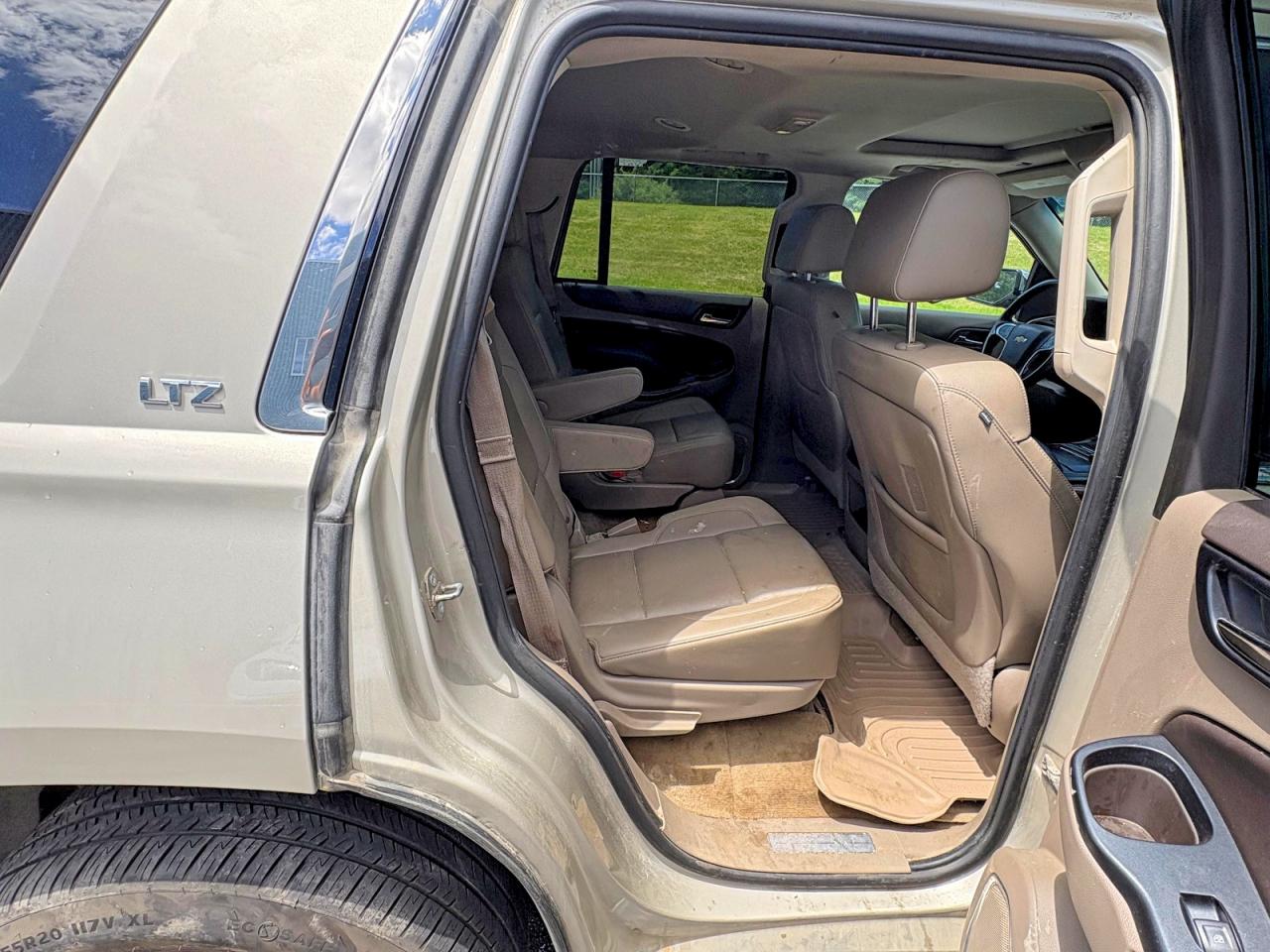 2015 Chevrolet Tahoe K1500 Ltz White vin: 1GNSKCKC8FR211258