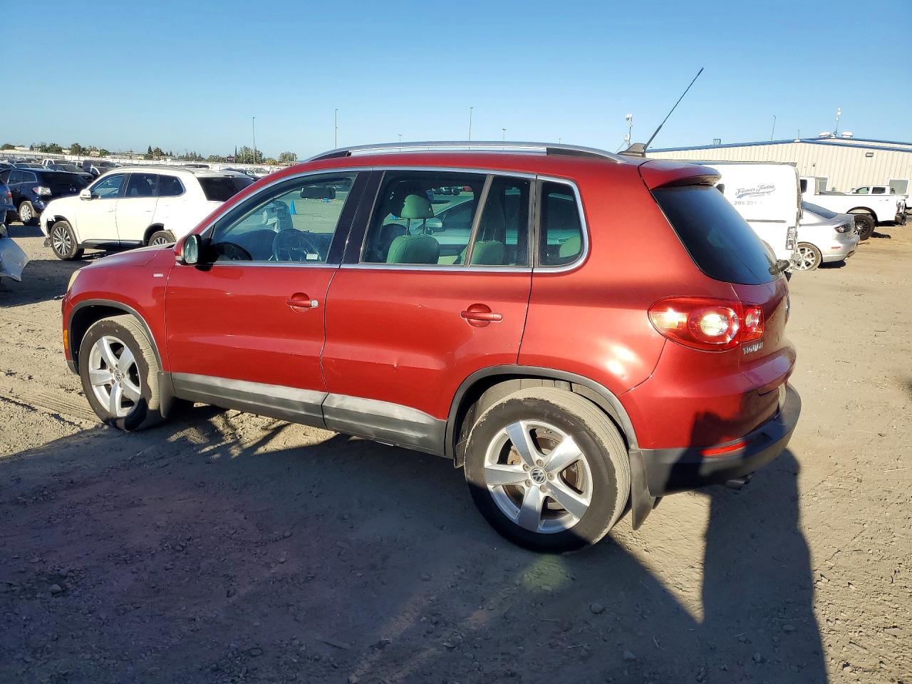 2010 Volkswagen Tiguan S Red vin: WVGAV7AX4AW002306