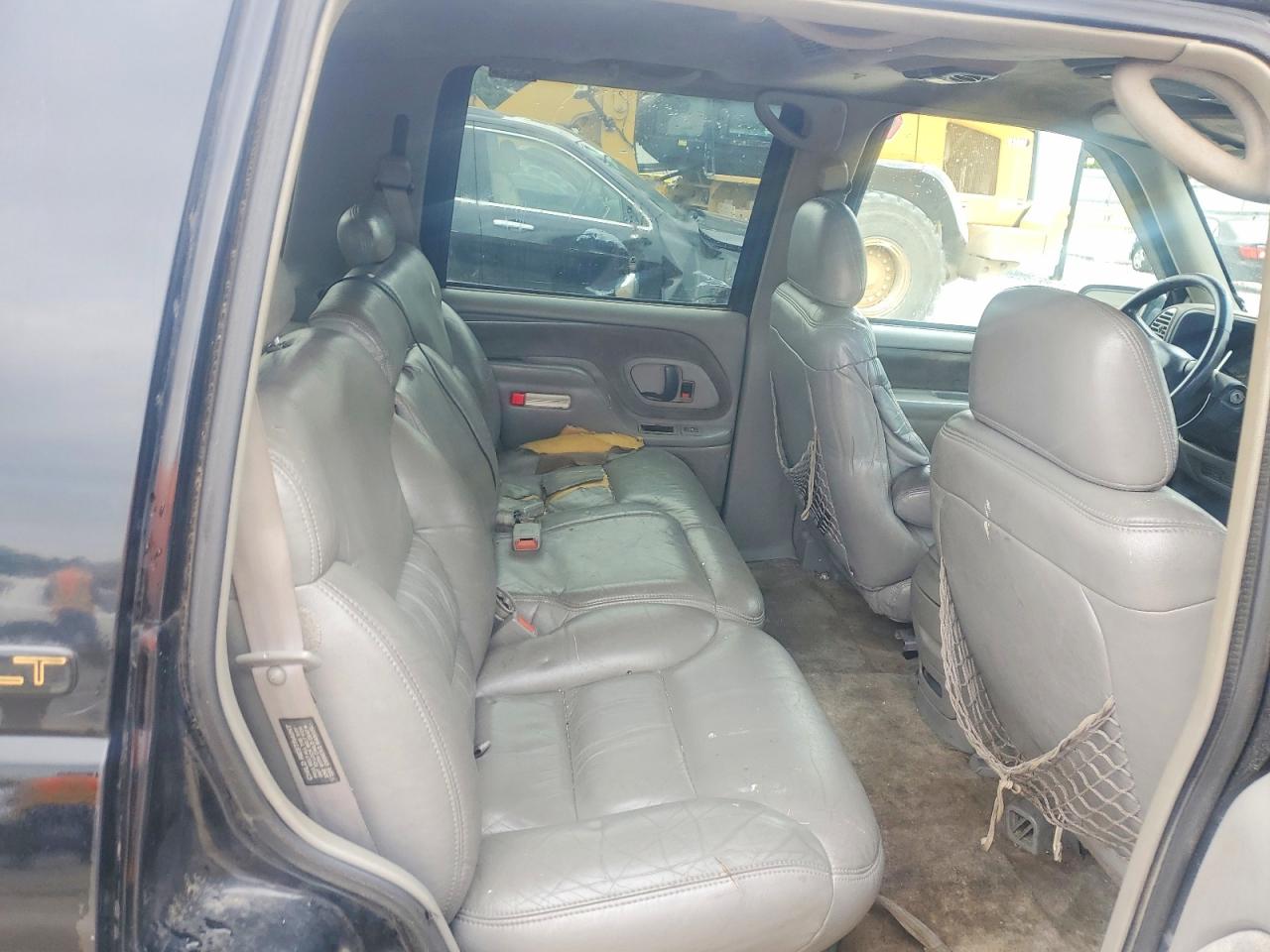 1998 Chevrolet Tahoe C1500 Черный vin: 1GNEC13R5WJ358119