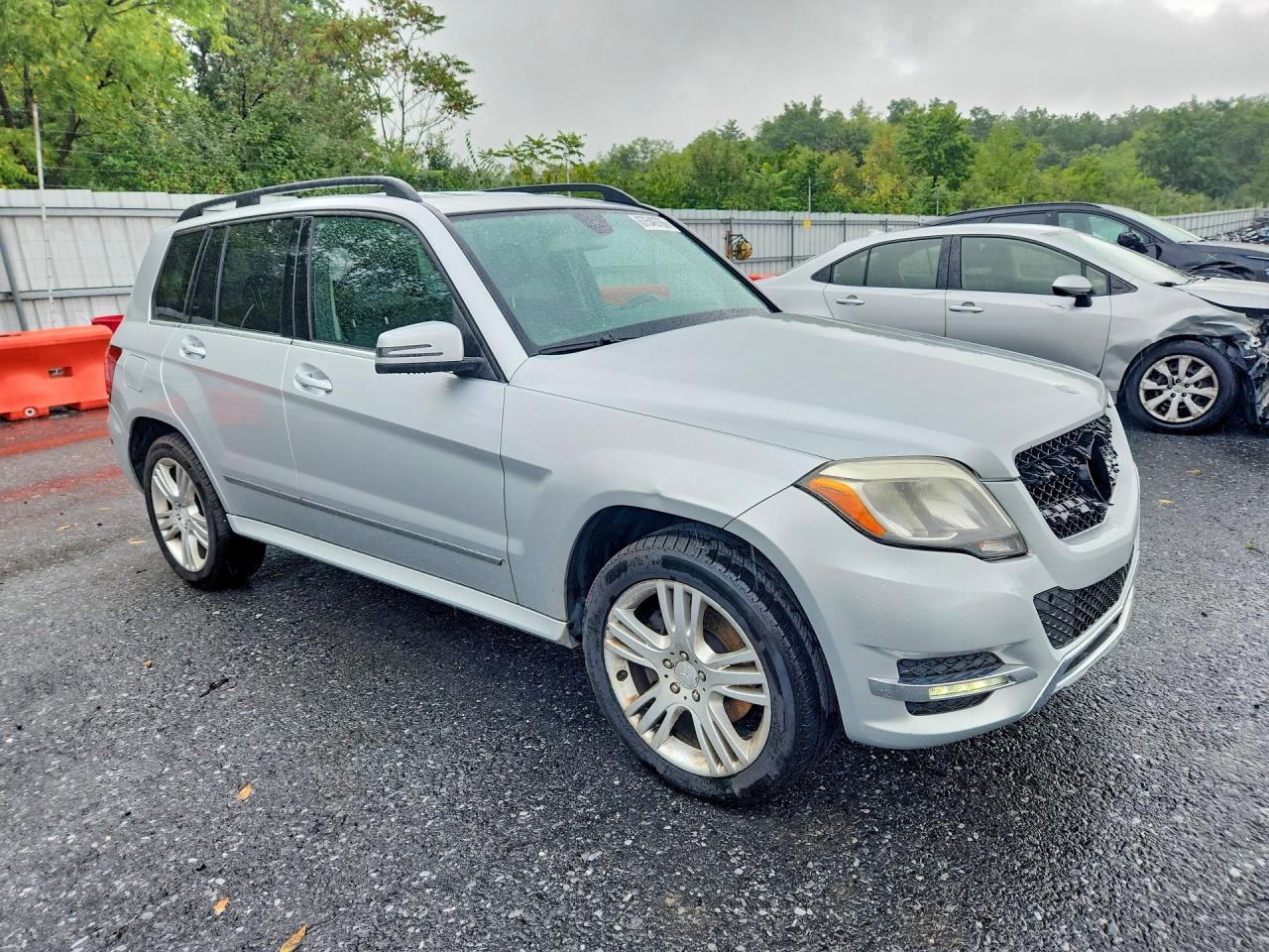 2014 Mercedes-benz Glk 350 Silver vin: WDCGG5HB0EG156433