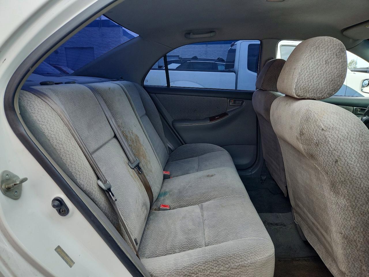 2003 Toyota Corolla Le White vin: 1NXBR32EX3Z026977