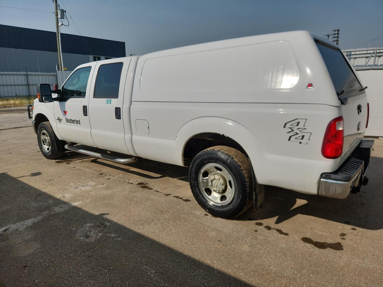2012 Ford F250 Super Duty White vin: 1FT7W2BT5CEB19699 Damage: Left Bed Side, Chipped, 3
