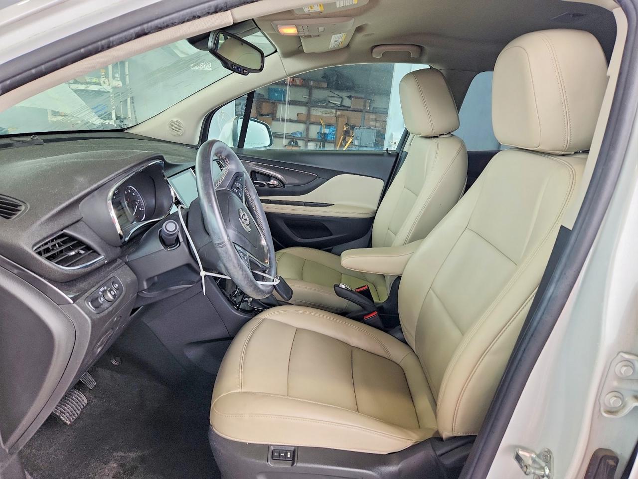 2018 Buick Encore Essence White vin: KL4CJCSB2JB558006