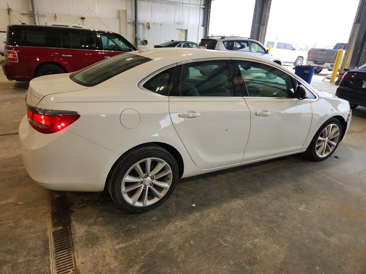 2015 Buick Verano Convenience White vin: 1G4PR5SK9F4198431