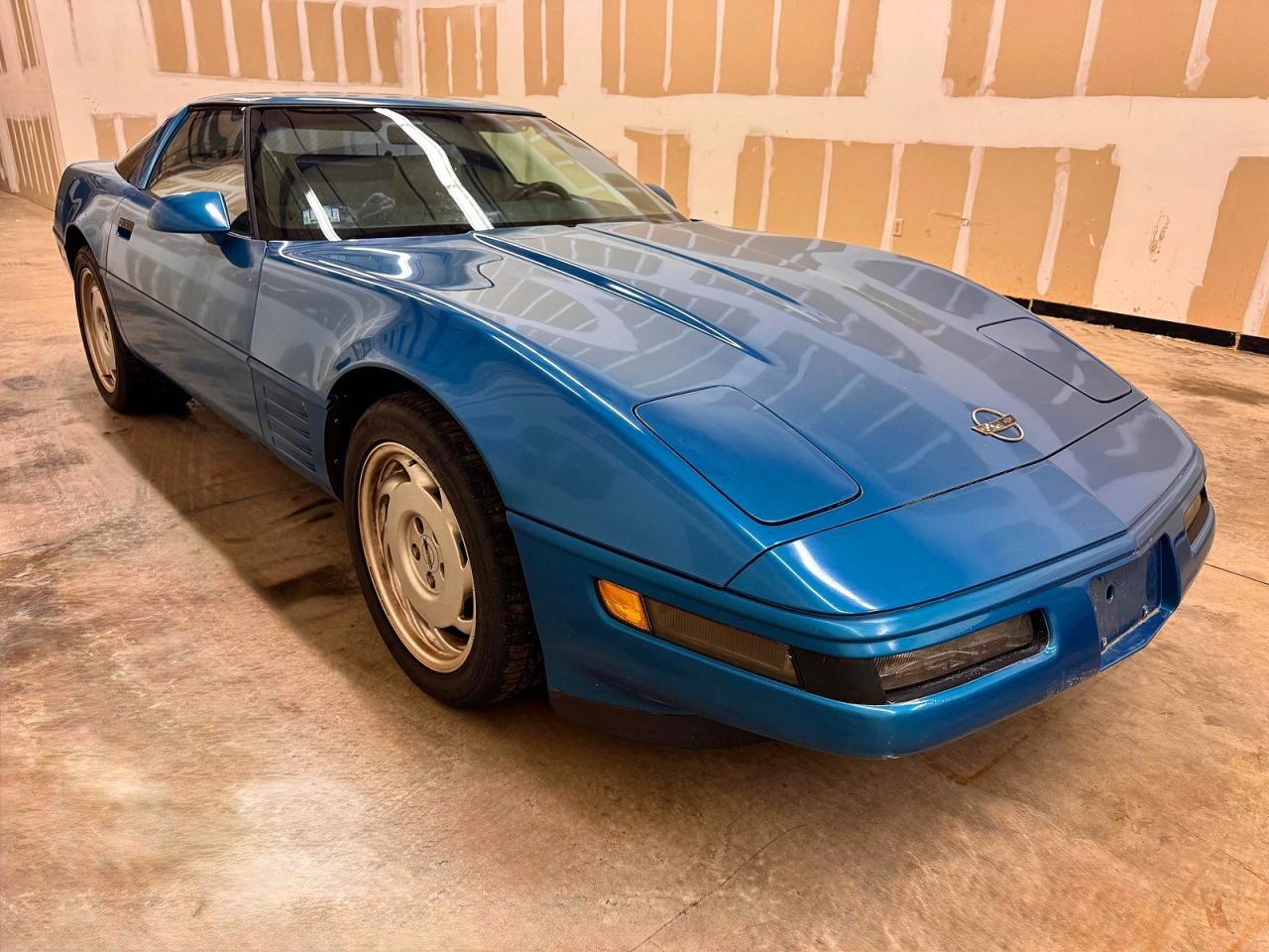 1992 Chevrolet Corvette Blue vin: 1G1YY23P1N511473