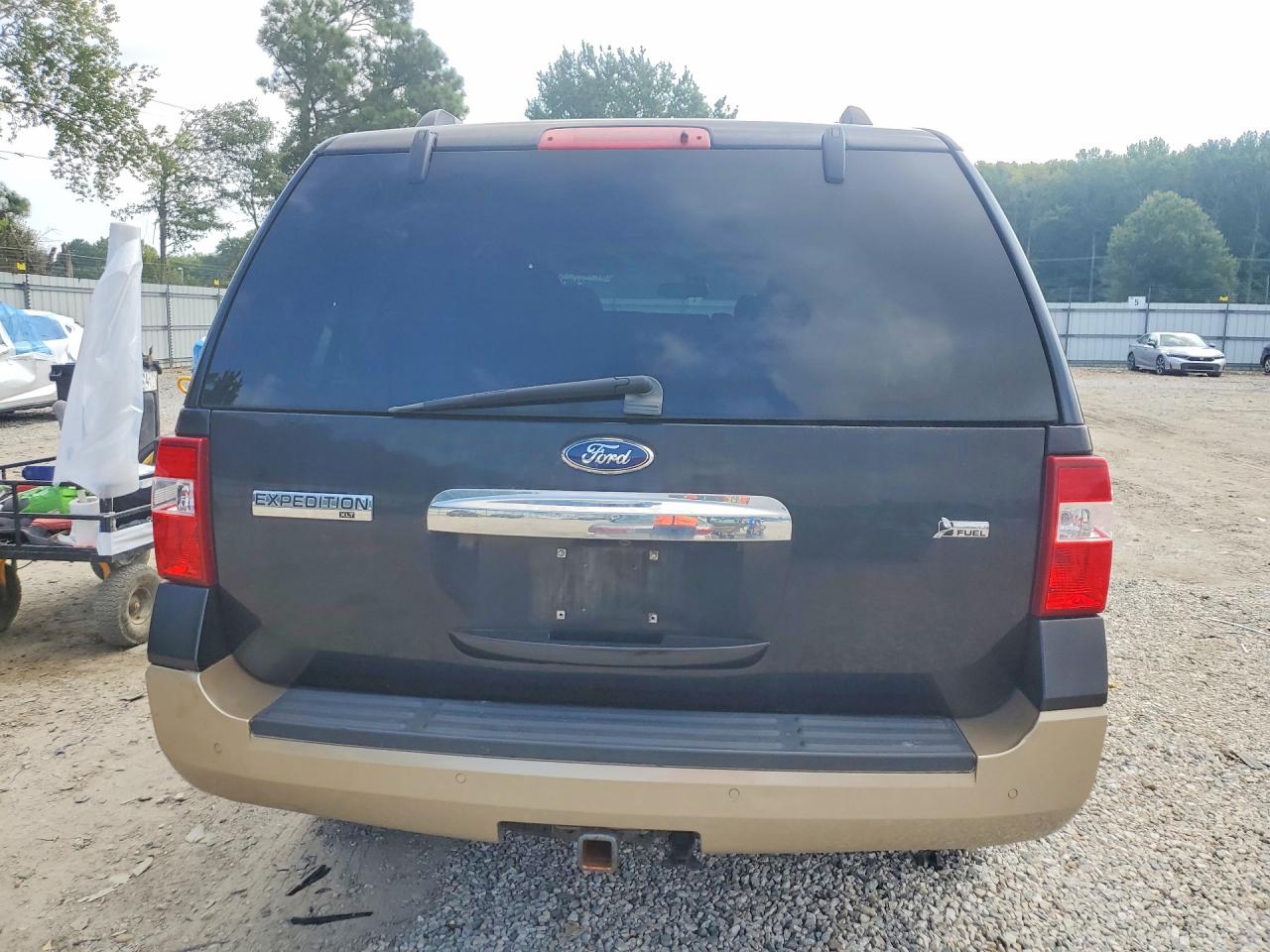 2011 Ford Expedition Xlt Black vin: 1FMJU1J55BEF01976
