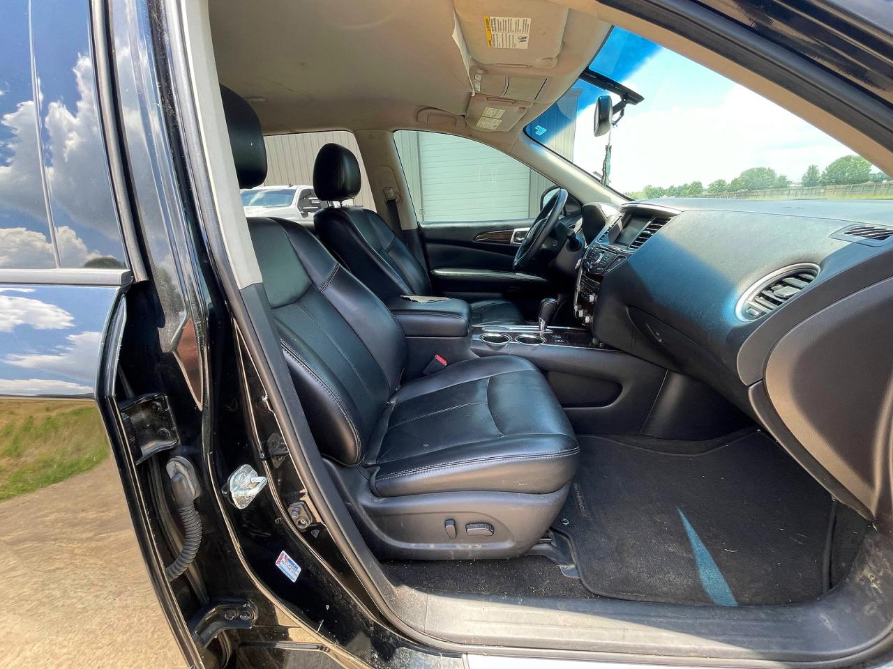 2015 Nissan Pathfinder Sl Black vin: 5N1AR2MN1FC686824