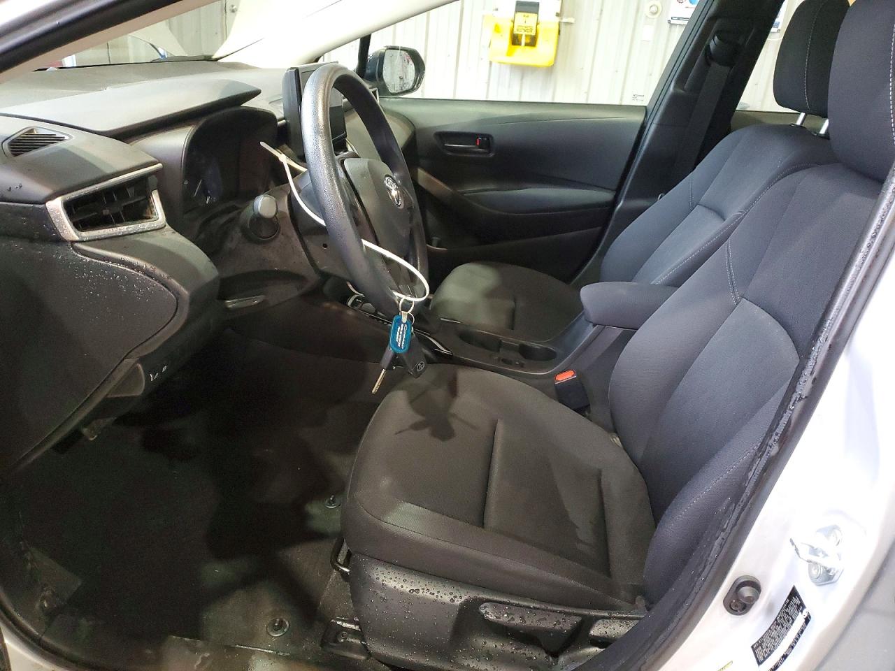 2024 Toyota Corolla Le Silver vin: 5YFB4MDE2RP152116