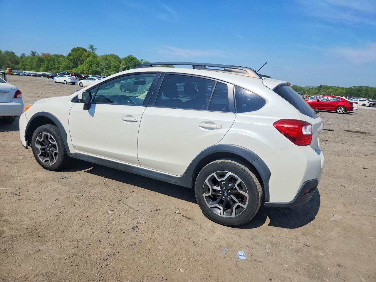 2017 Subaru Crosstrek Premium White vin: JF2GPABC6HH246864