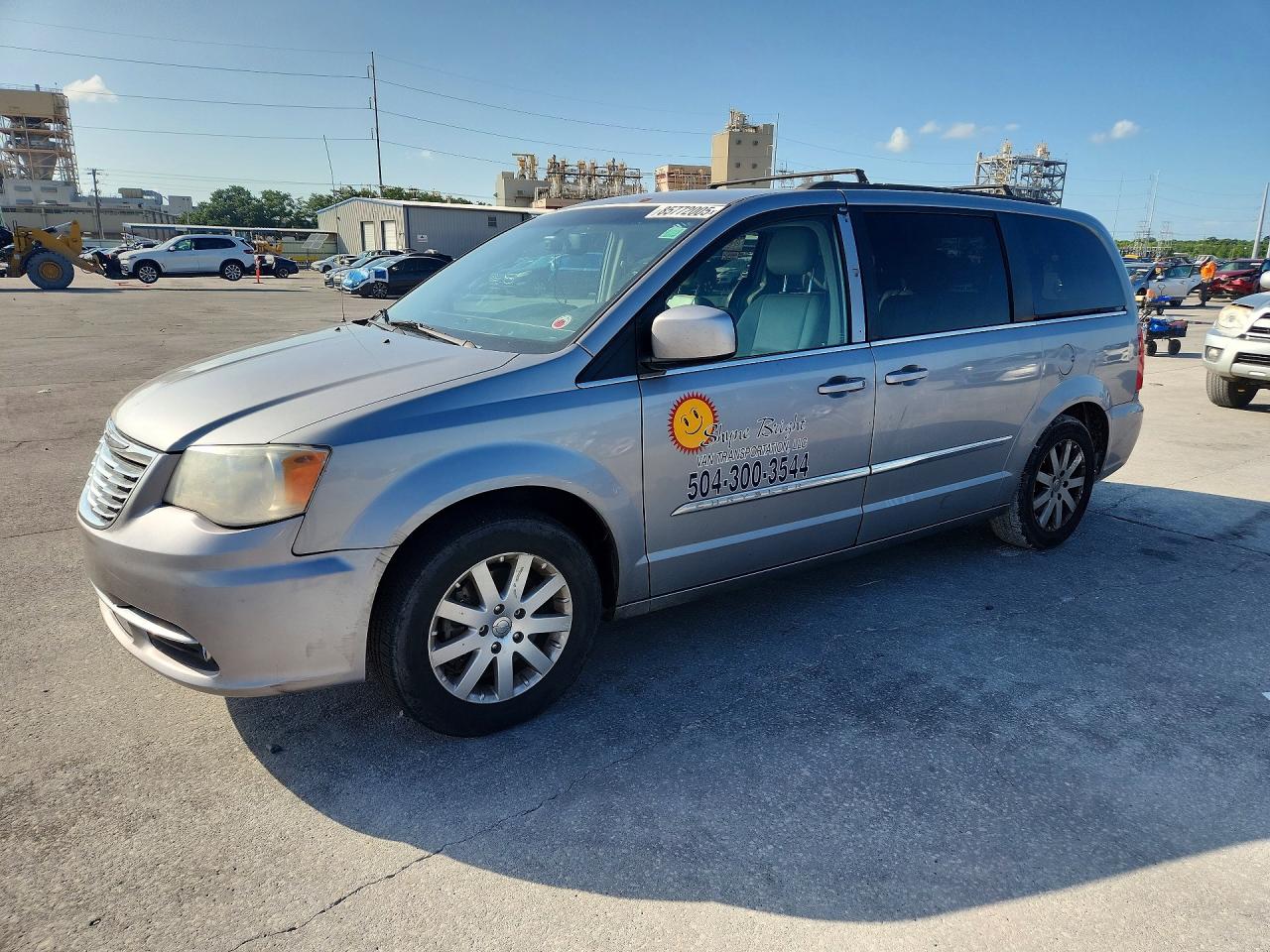 2013 Chrysler Town & Country Touring Silver vin: 2C4RC1BG1DR645640