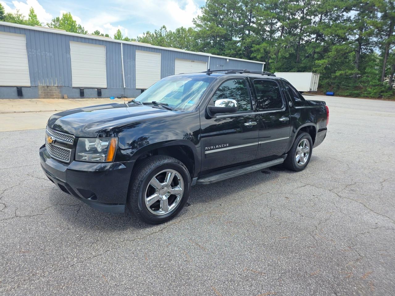 2013 Chevrolet Avalanche Ltz Black vin: 3GNTKGE76DG146093