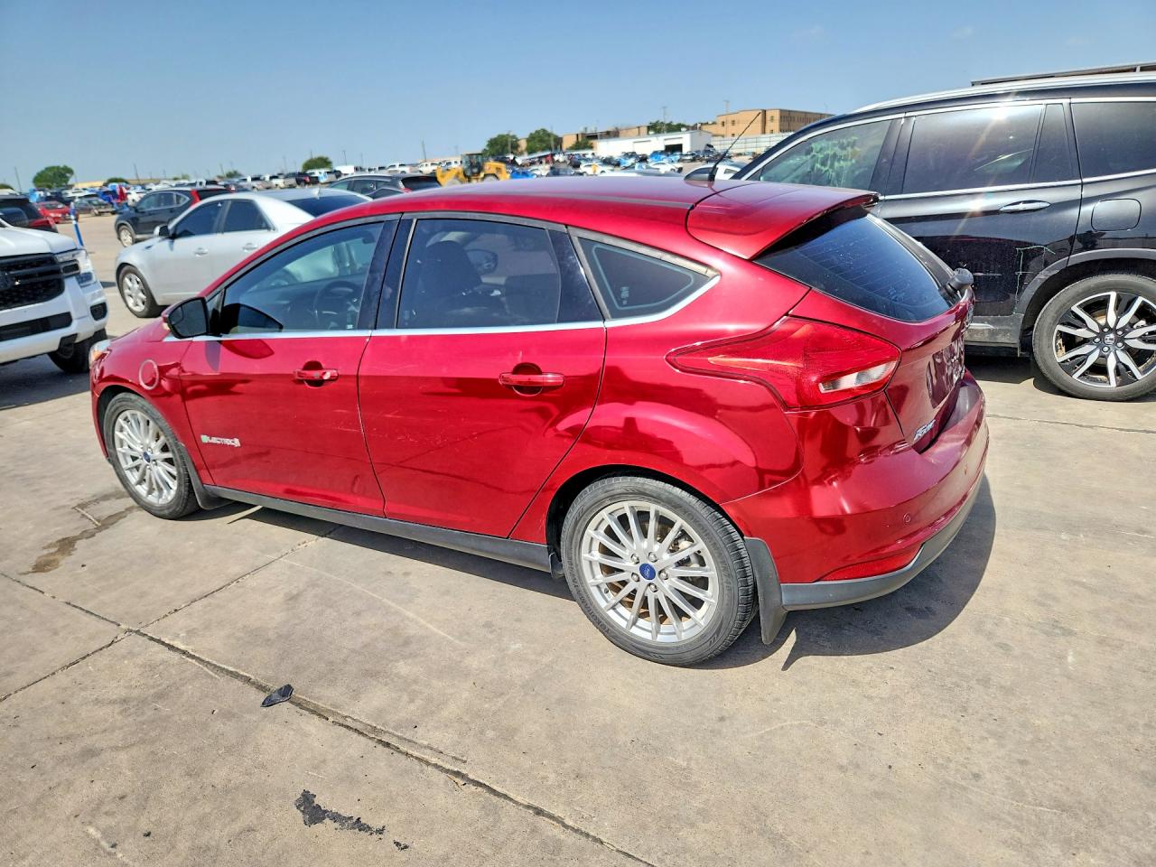 2015 Ford Focus Bev Красный vin: 1FADP3R46FL328489