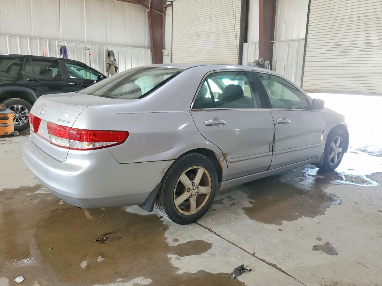 2003 Honda Accord Ex Silver vin: 1HGCM56683A083168