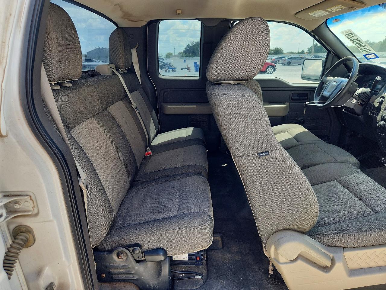 2010 Ford F150 Super Cab Белый vin: 1FTEX1E82AKC11471