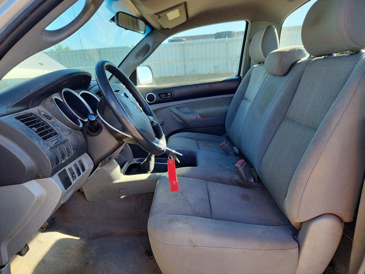 2008 Toyota Tacoma Base Silver vin: 5TENX22N38Z562802