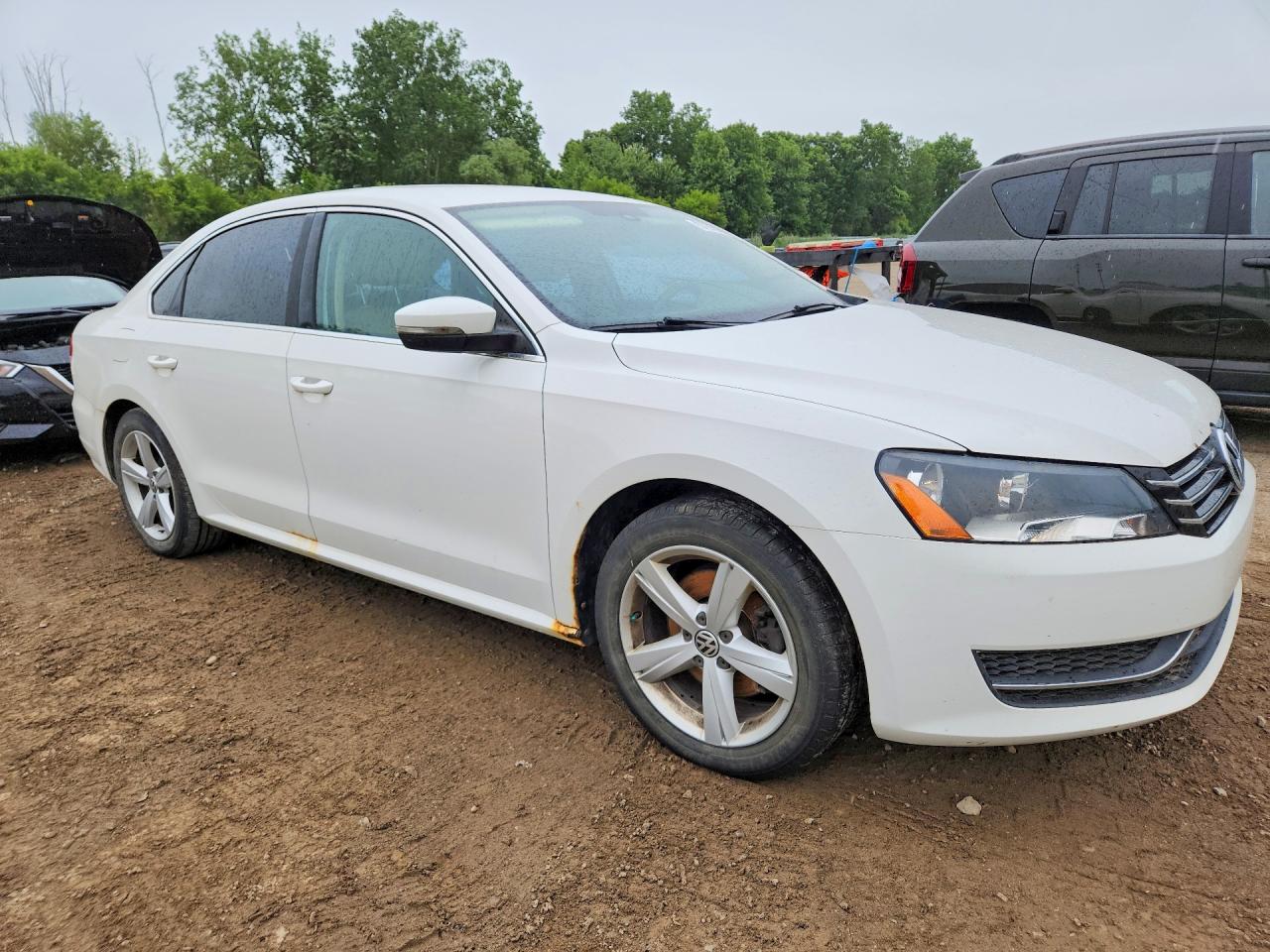 2013 Volkswagen Passat Se Белый vin: 1VWBH7A37DC004759