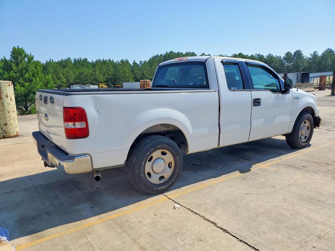 2004 Ford F150 White vin: 1FTRX12W14NA10118