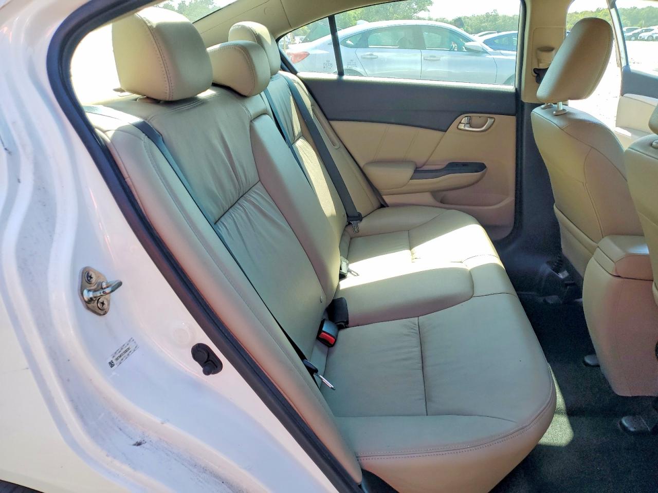 2013 Honda Civic Hybrid L White vin: 19XFB4F37DE002581