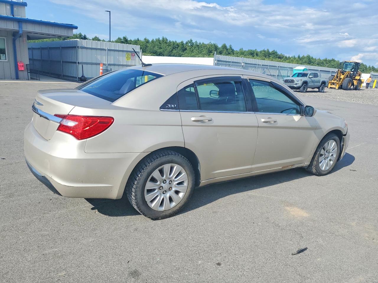 2014 Chrysler 200 Lx Beige vin: 1C3CCBAB3EN124097