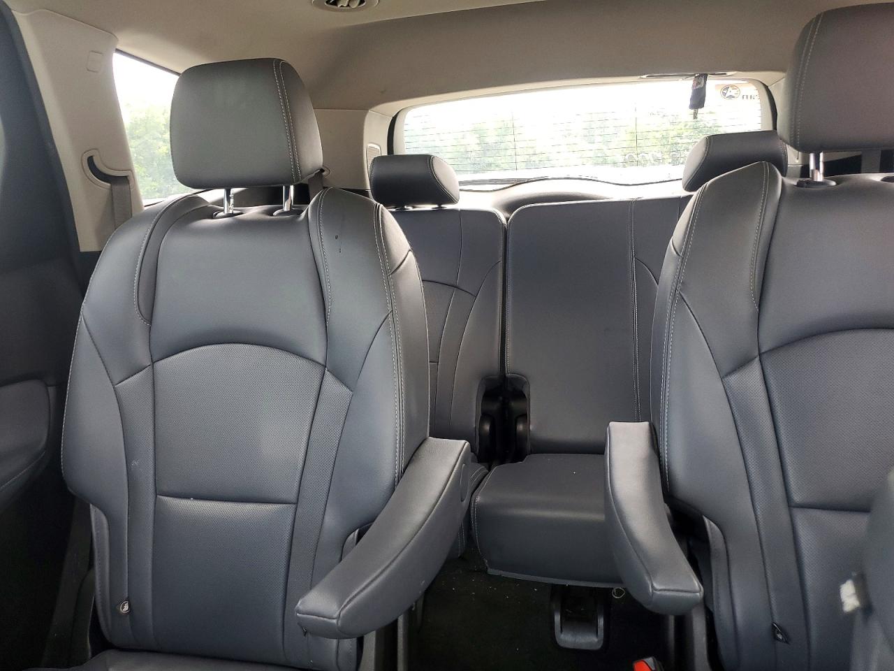 2021 Buick Enclave Essence Угольный vin: 5GAEVAKW9MJ142721