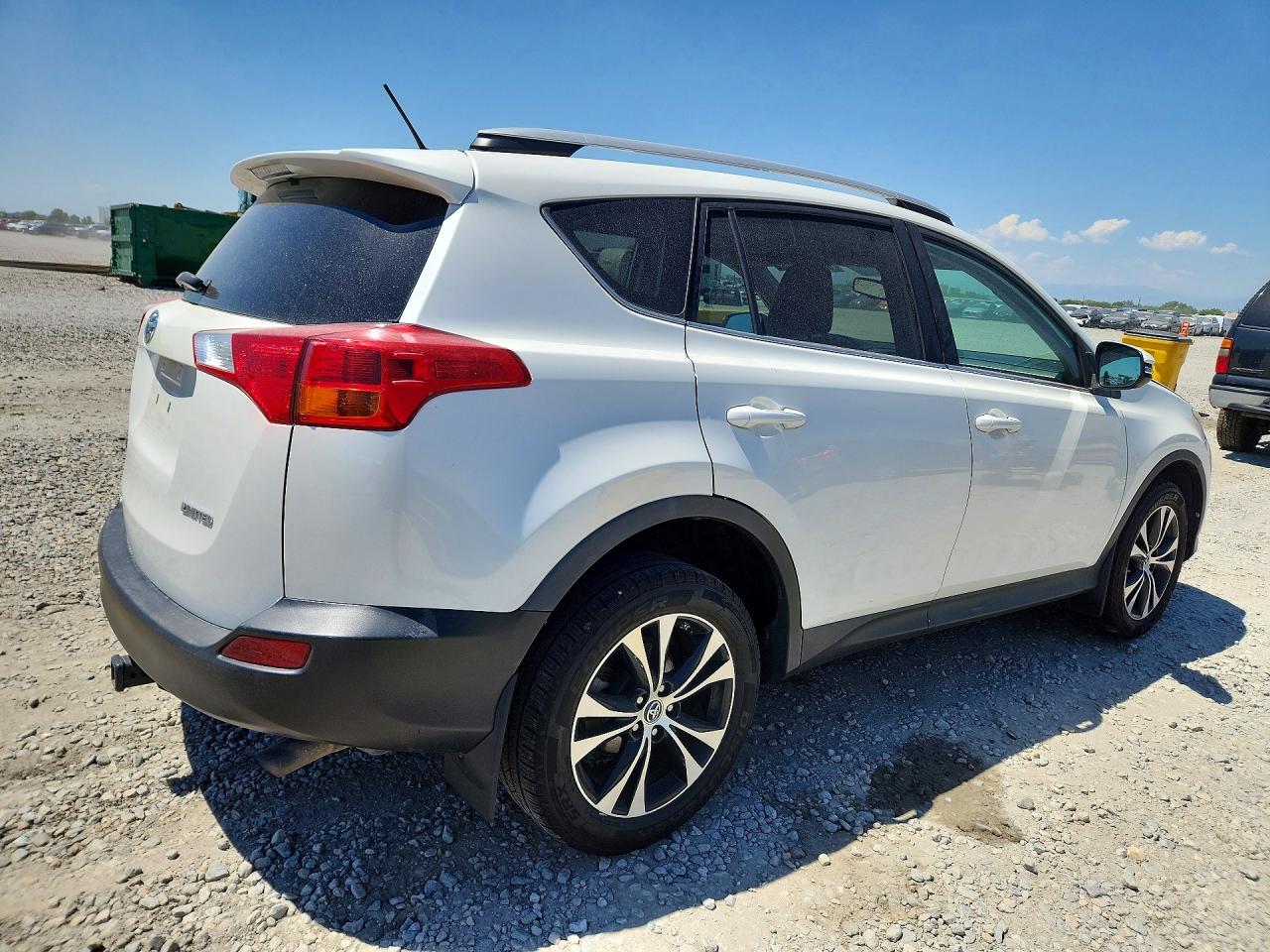 2015 Toyota Rav4 Limited White vin: 2T3DFREV8FW367886