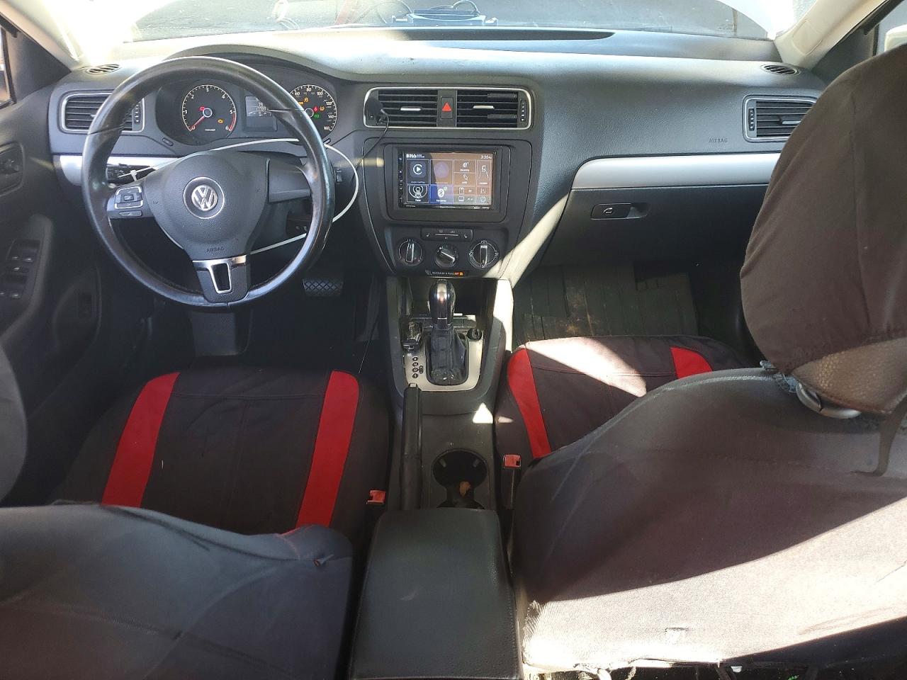 2011 Volkswagen Jetta Tdi Silver vin: 3VWLL7AJ4BM124368