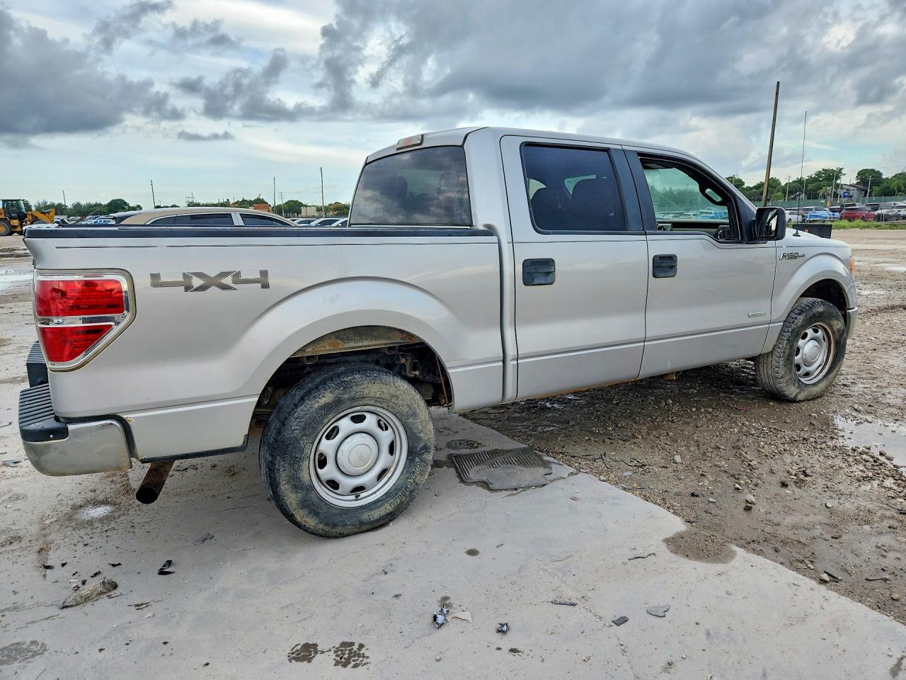2014 Ford F150 Supercrew Silver vin: 1FTFW1ETXEFD05818