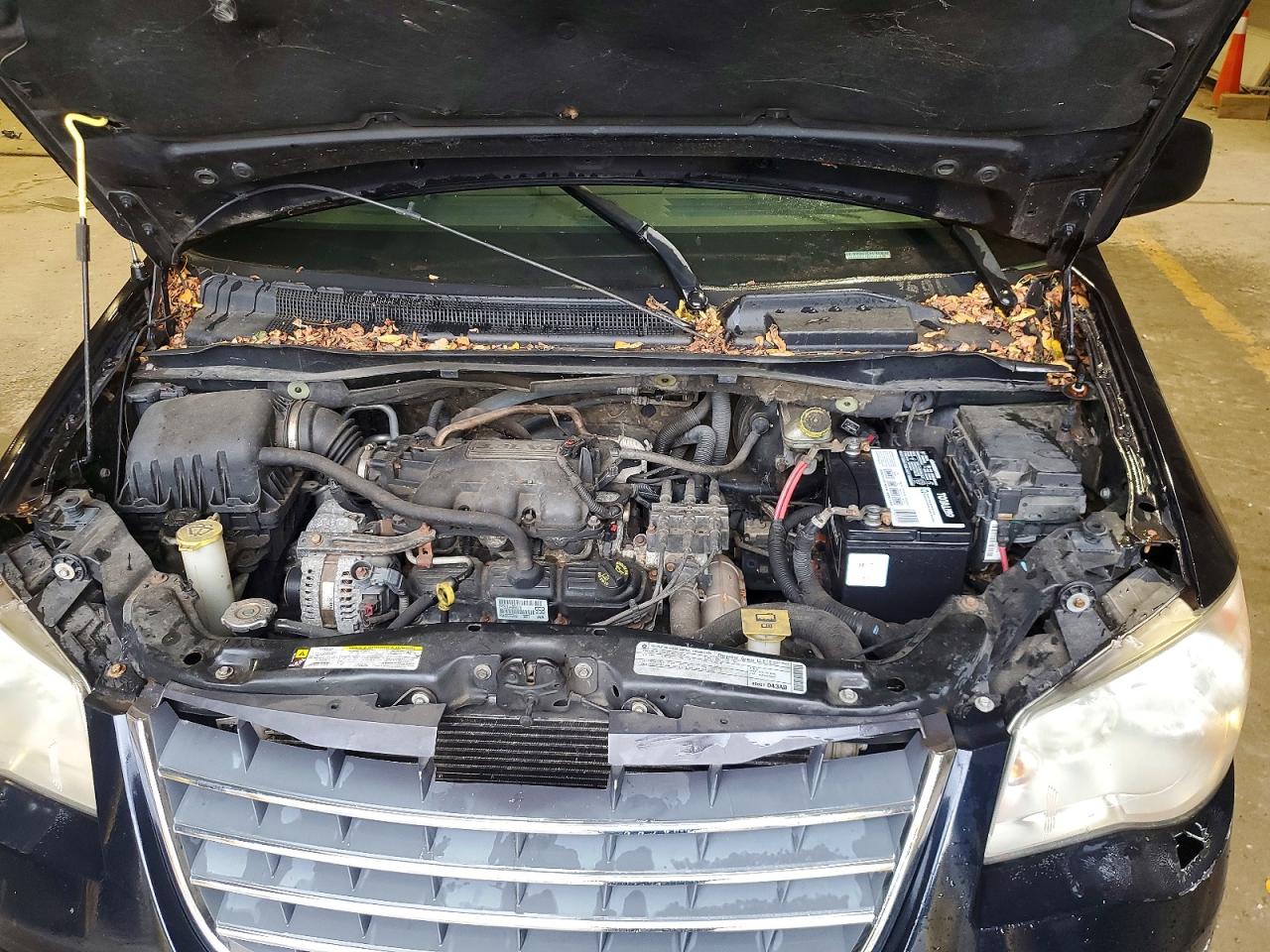 2010 Chrysler Town & Country Touring Plus Blue vin: 2A4RR8D14AR374434