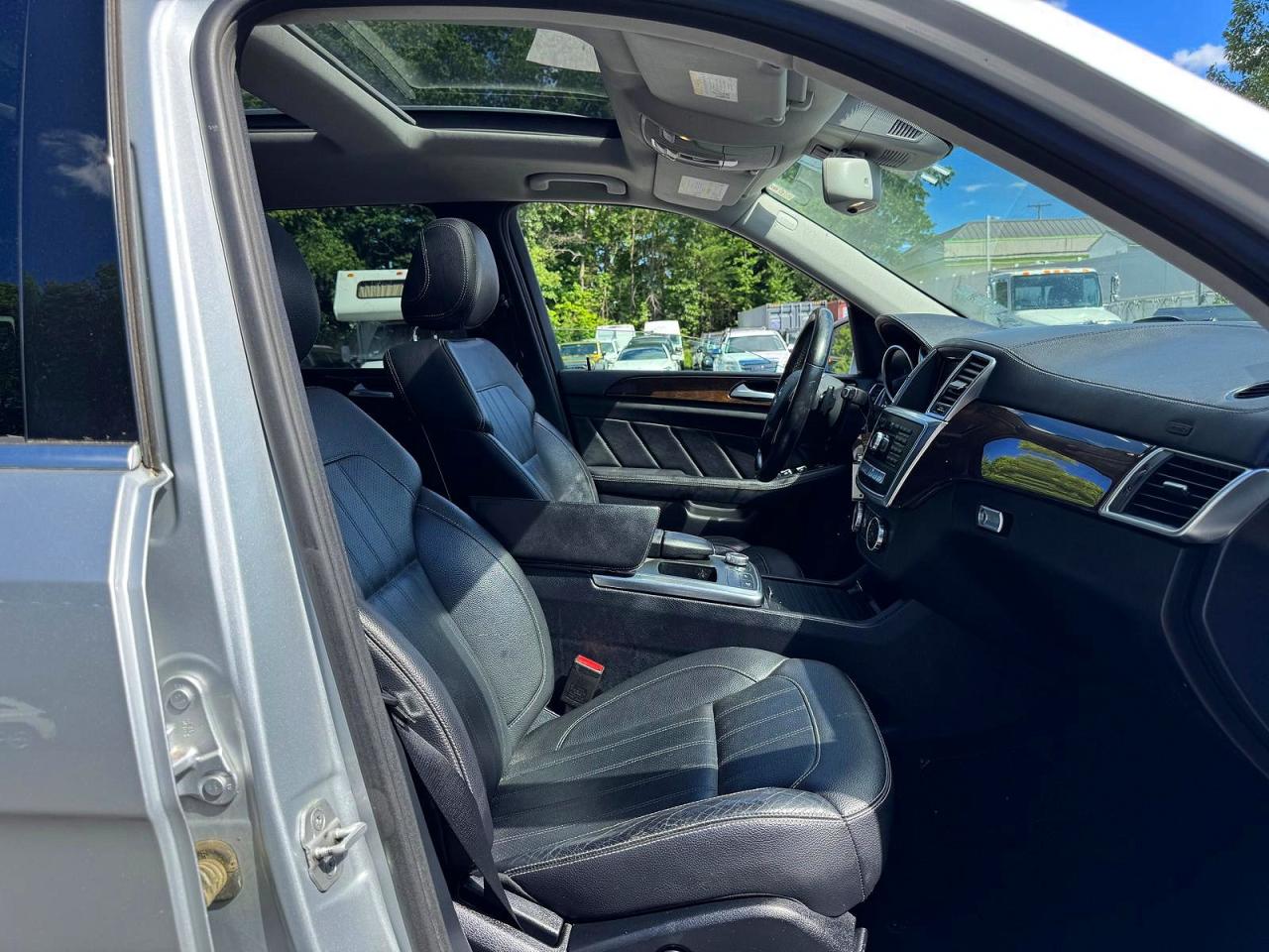 2015 Mercedes-benz Gl 450 4matic Серебряный vin: 4JGDF6EE9FA524883