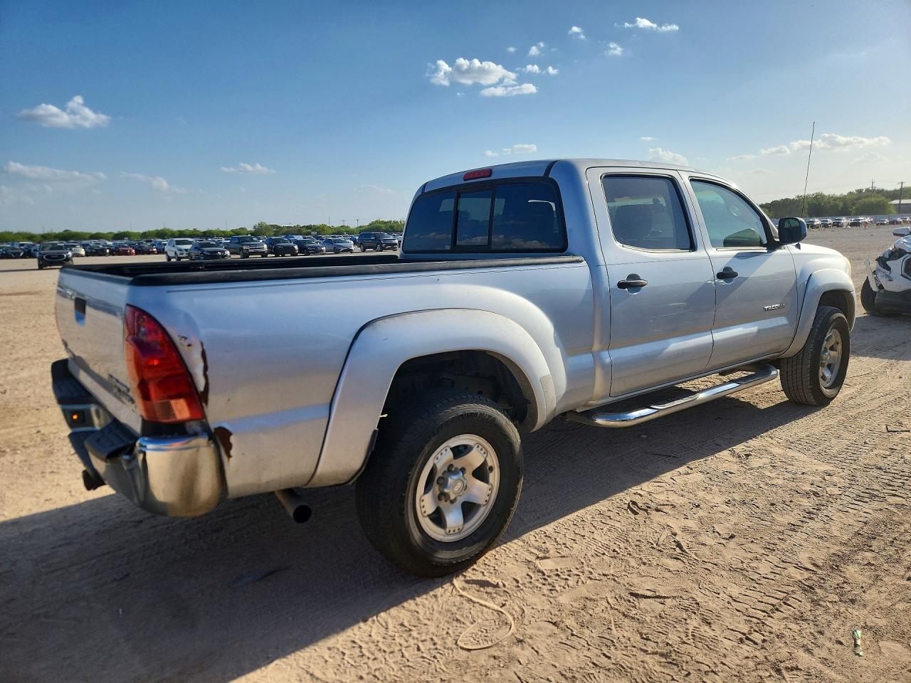 2005 Toyota Tacoma Double Cab Prerunner Long Bed Silver vin: 5TEKU72N25Z097885