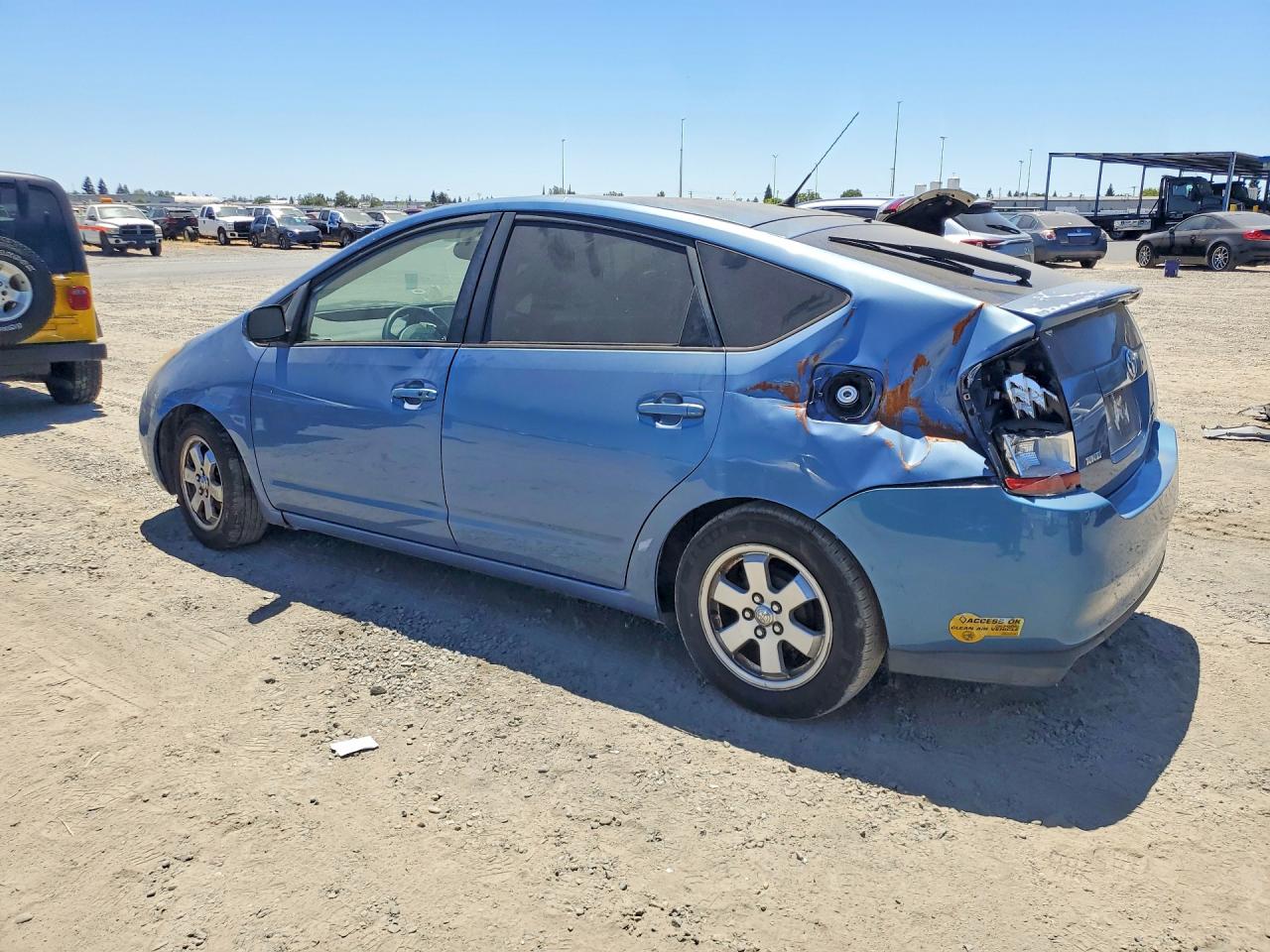 2005 Toyota Prius Base Blue vin: JTDKB20UX57048198