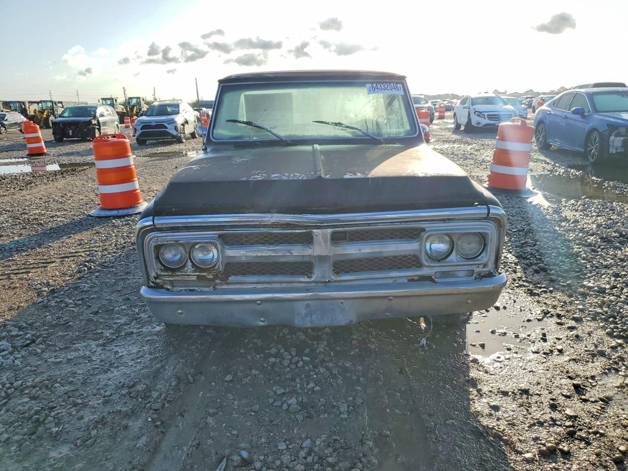 1981 Gmc Uk Black vin: TCE142S520021