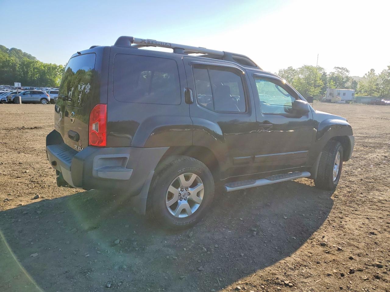 2010 Nissan Xterra X Black vin: 5N1AN0NW3AC503679