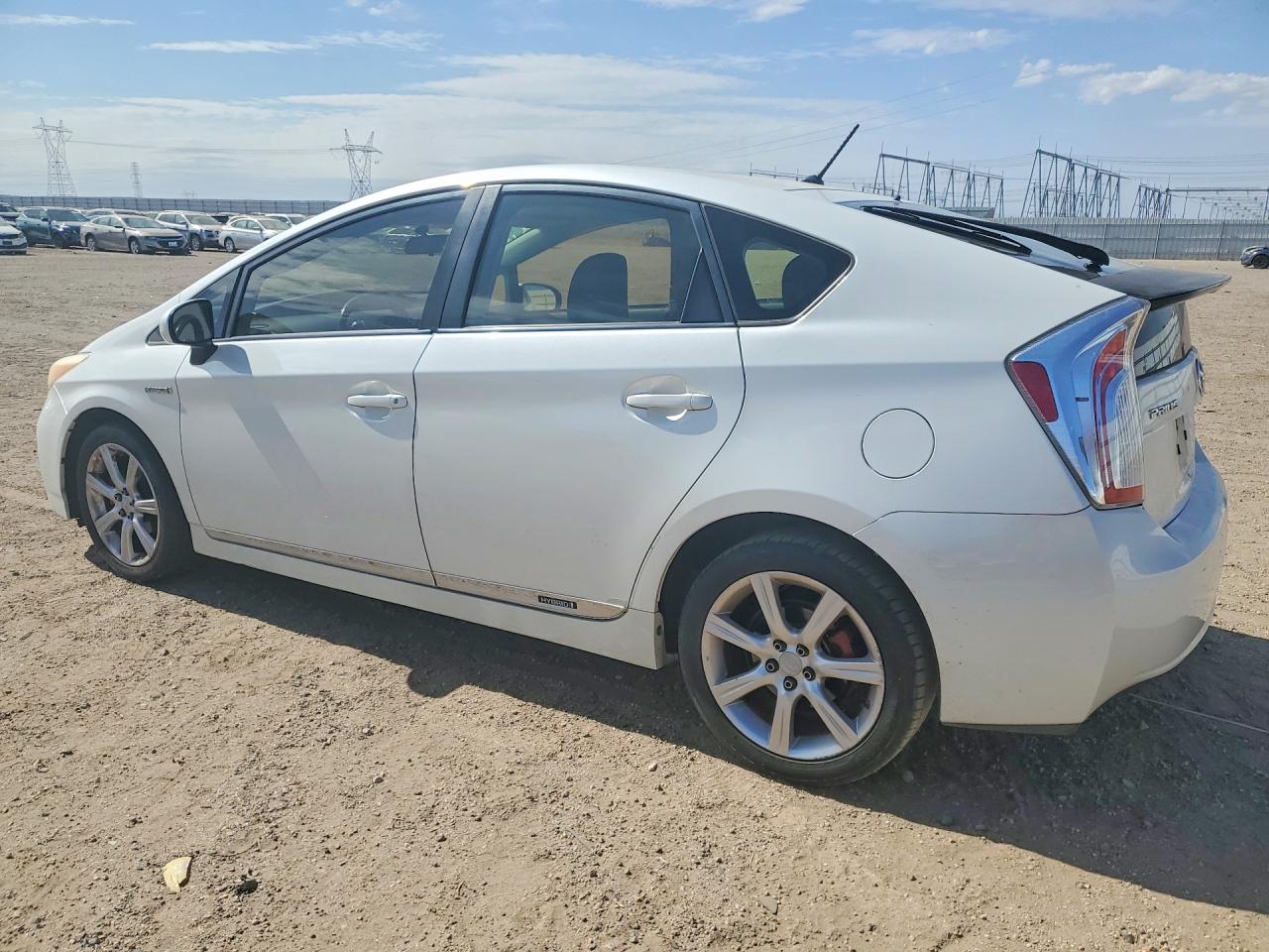 2012 Toyota Prius Two White vin: JTDKN3DU2C5503531