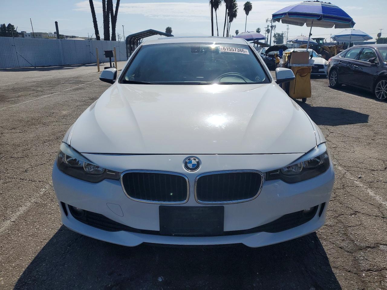 2014 Bmw 320 I Xdrive Белый vin: WBA3C3G55ENS67438