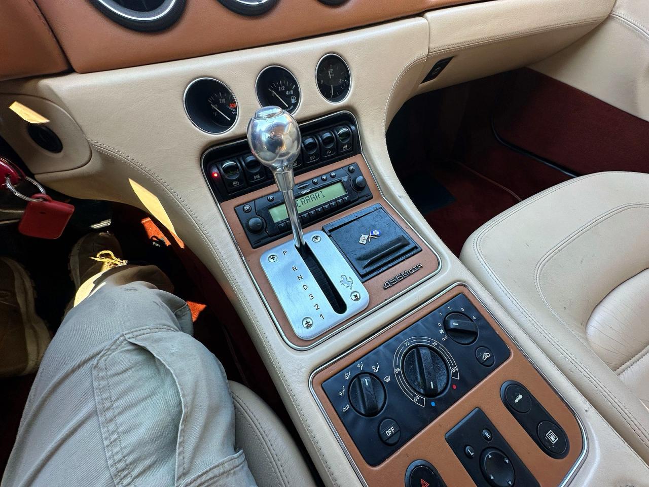 2000 Ferrari 456 Mgta Gold vin: ZFFWP50A8Y0118547