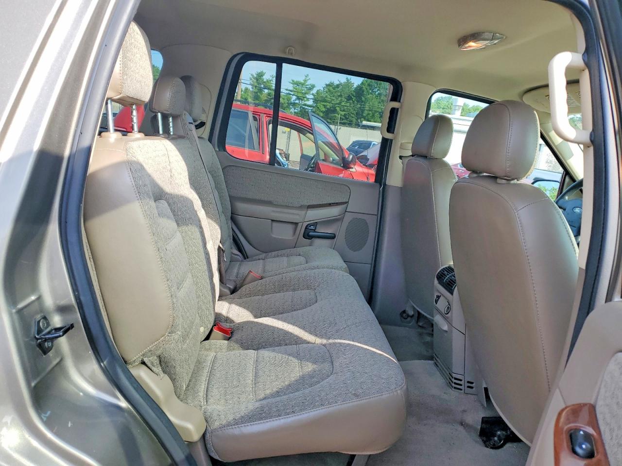 2003 Ford Explorer Xls Коричневый vin: 1FMZU72K23UC54434