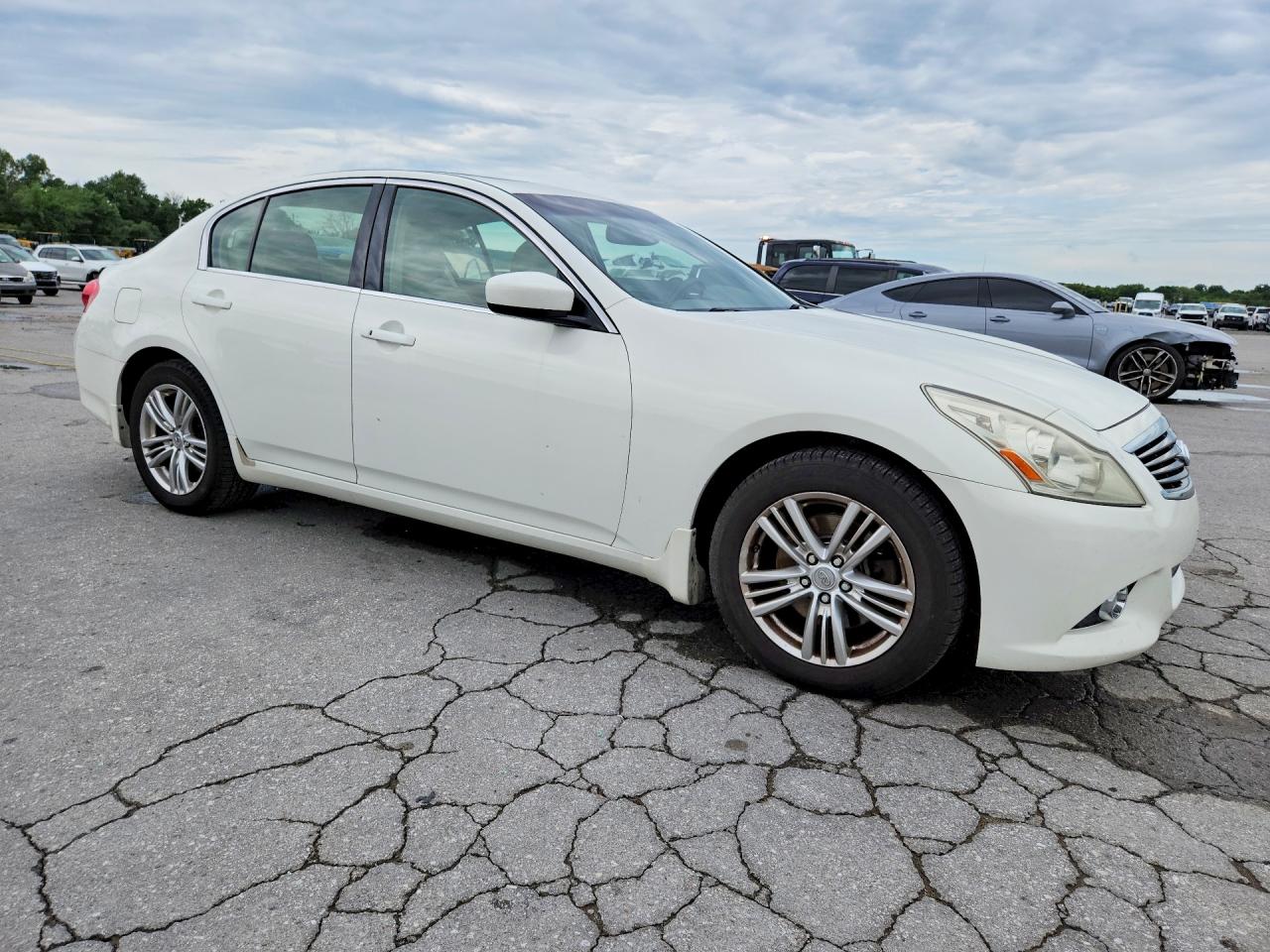2013 Infiniti G37 Sedan X White vin: JN1CV6AR7DM357112
