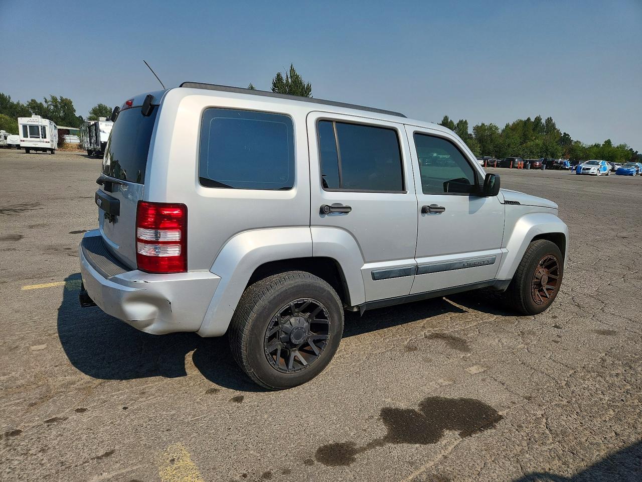 2010 Jeep Liberty Sport Silver vin: 1J4PN2GK5AW103913
