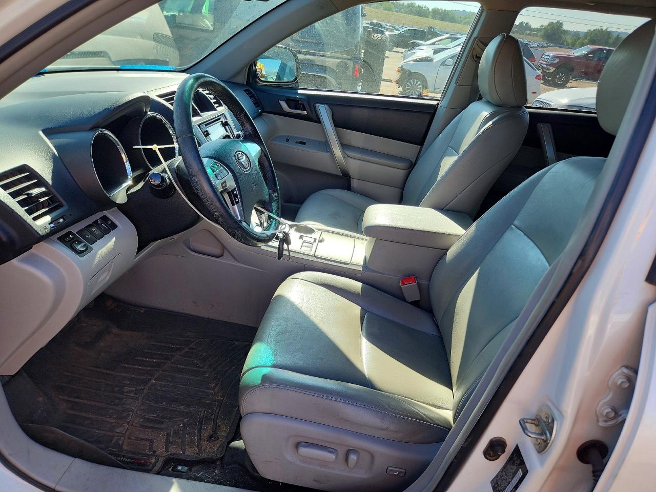 2013 Toyota Highlander Se White vin: 5TDBK3EH1DS220463