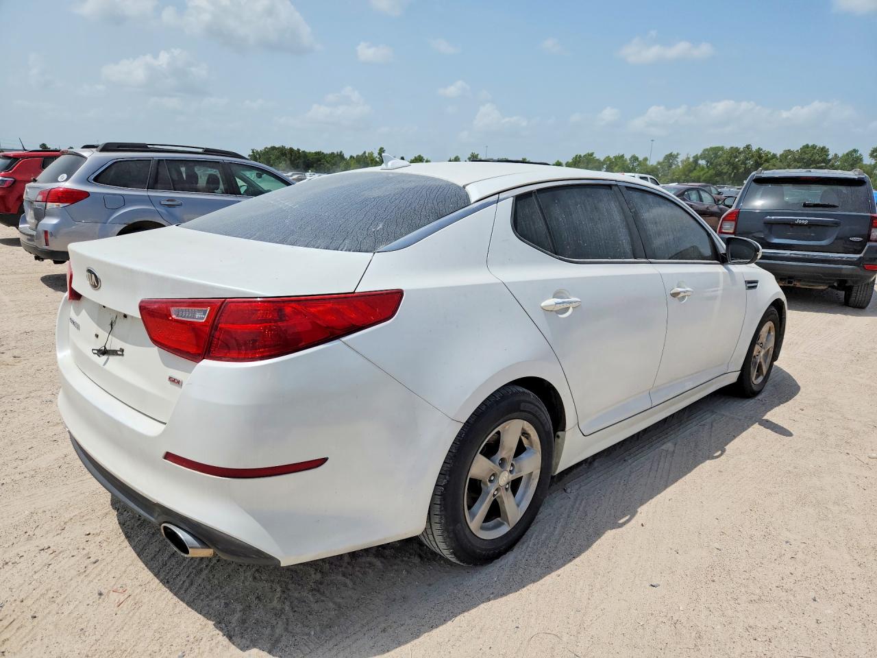 2015 Kia Optima Lx White vin: KNAGM4A77F5653522