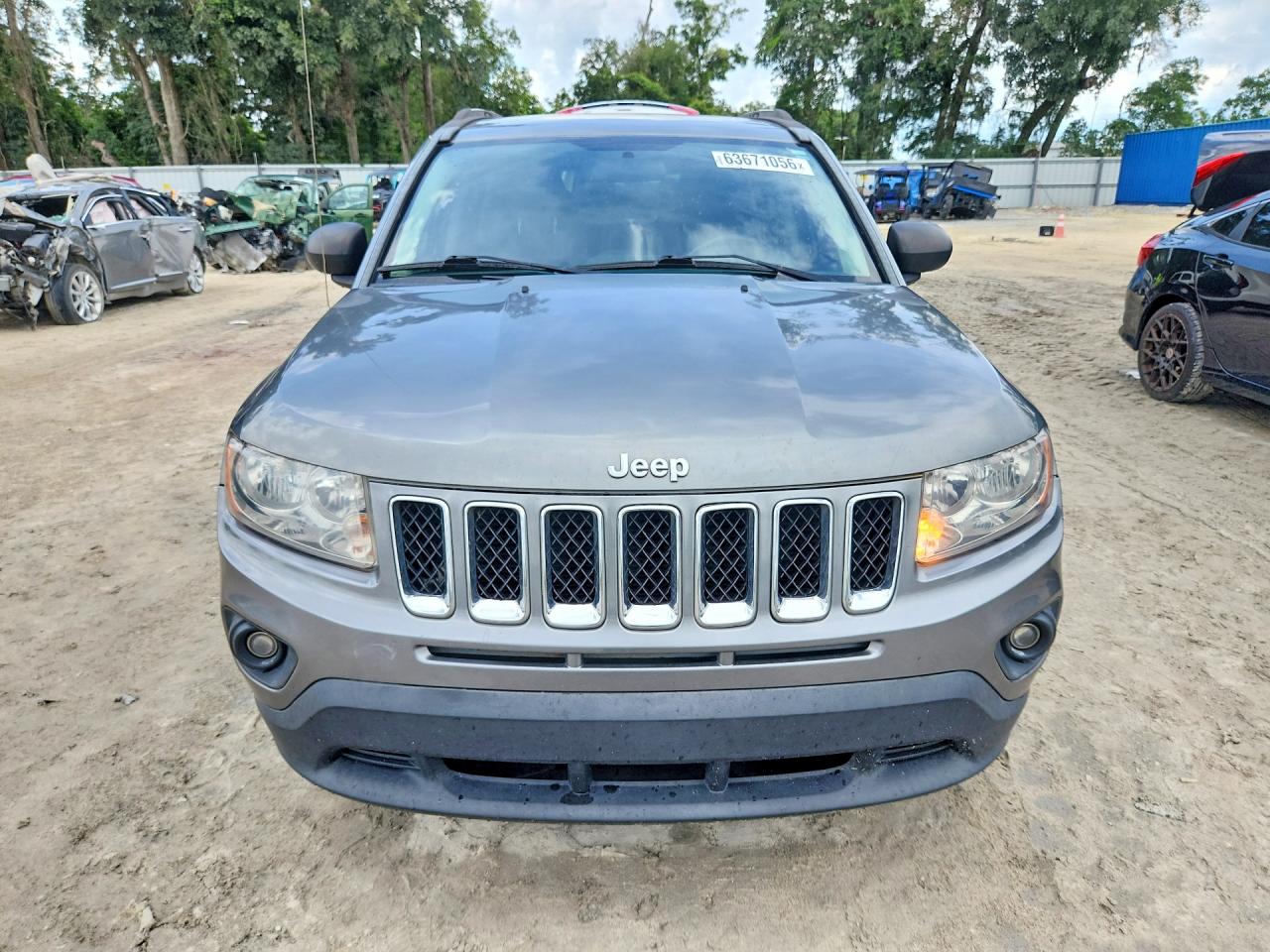 2013 Jeep Compass Latitude Серый vin: 1C4NJCEB3DD196982